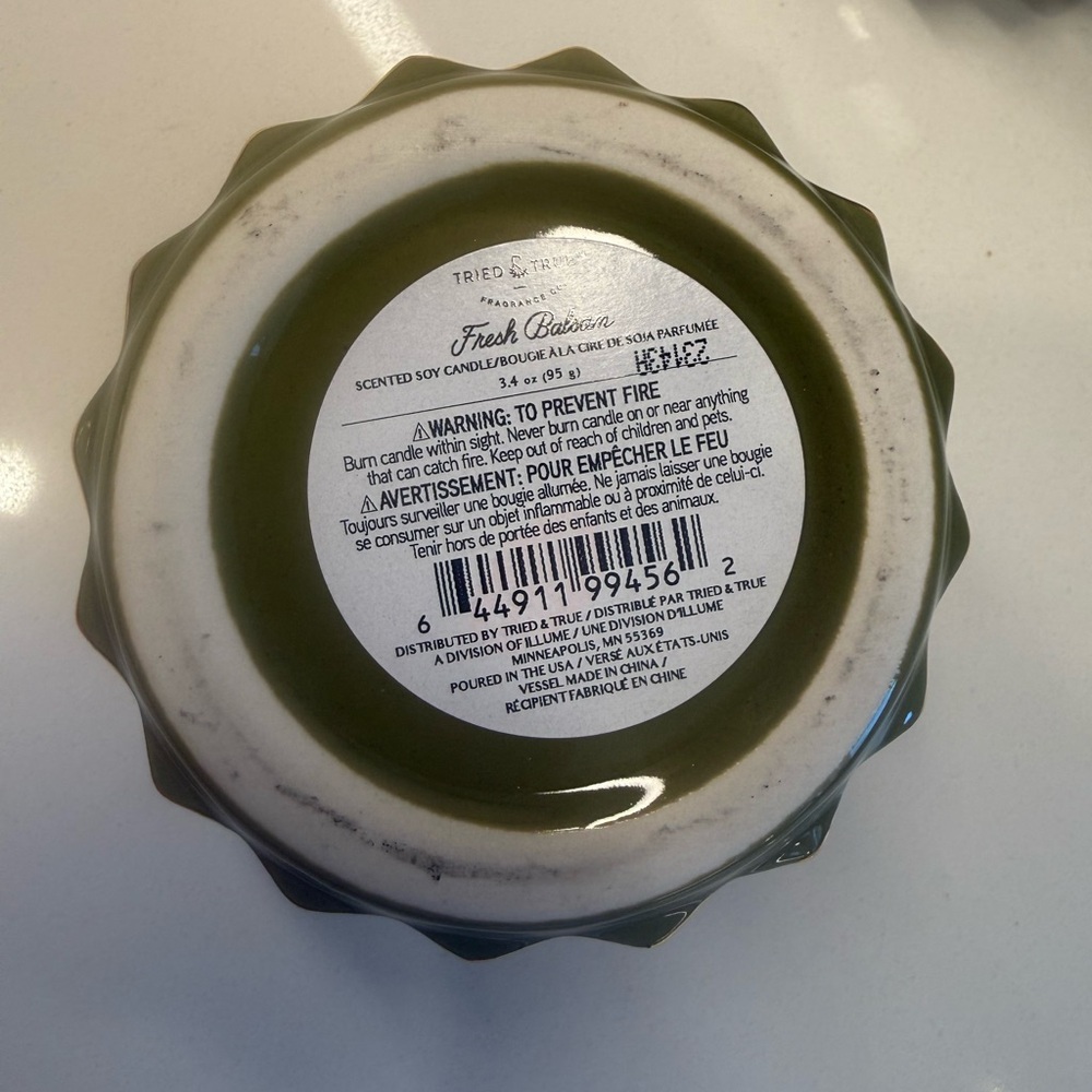 Illume Tried and True Decorative Soy Candle - Fresh Balsam Scent - Picture 5 of 5